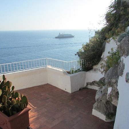 Hotel Domus Claudia à Atrani Extérieur photo