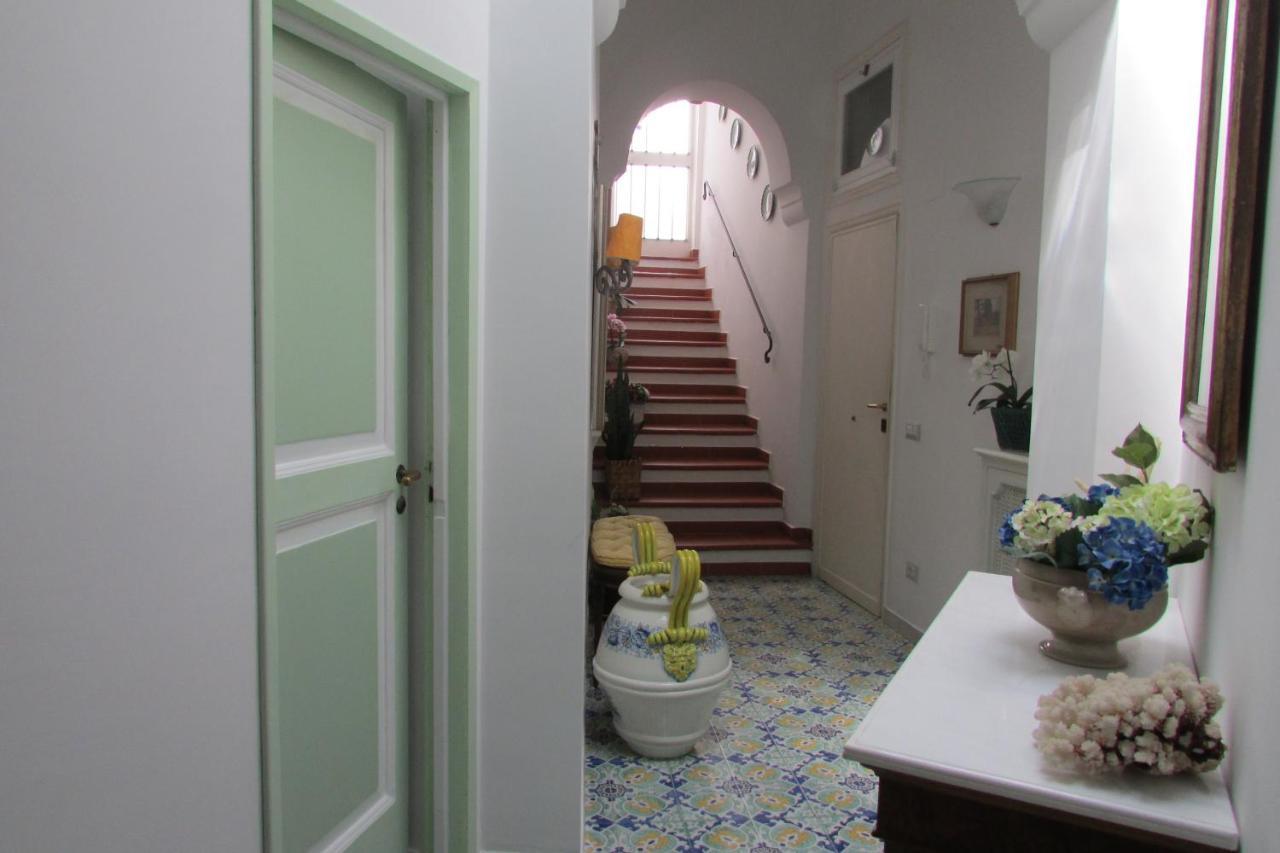 Hotel Domus Claudia à Atrani Extérieur photo