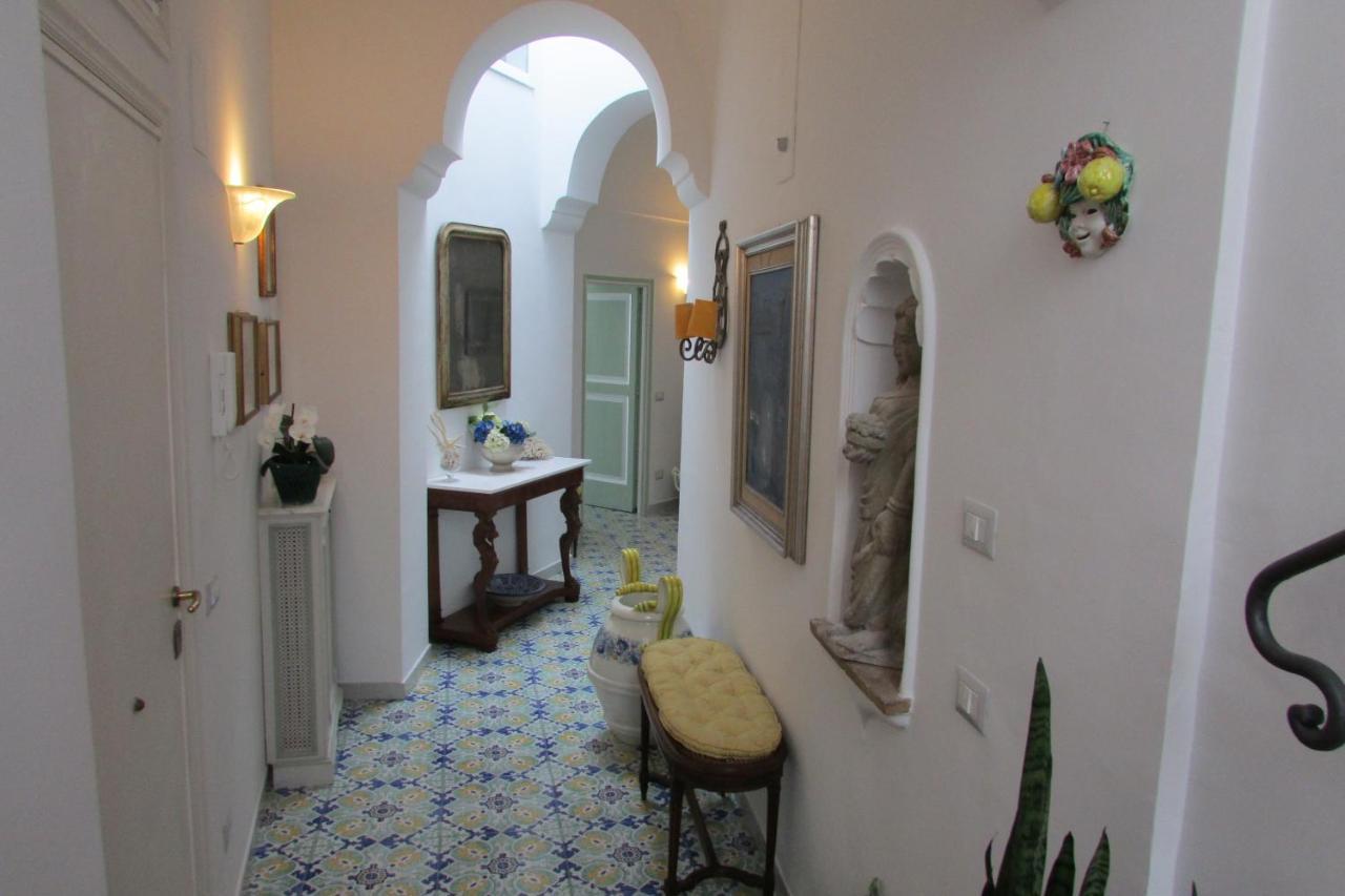Hotel Domus Claudia à Atrani Extérieur photo