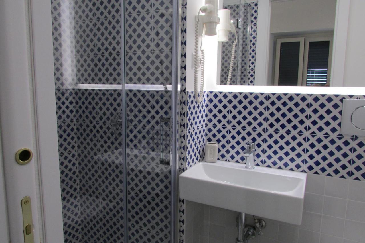 Hotel Domus Claudia à Atrani Extérieur photo