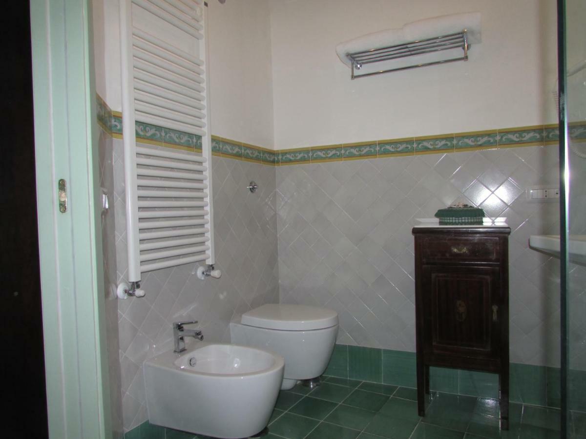 Hotel Domus Claudia à Atrani Extérieur photo