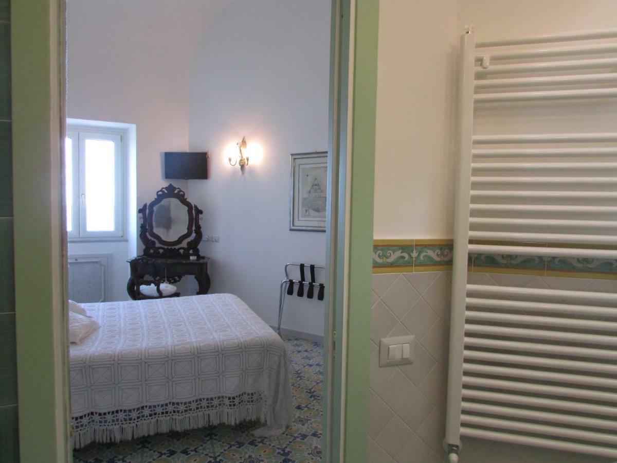 Hotel Domus Claudia à Atrani Extérieur photo